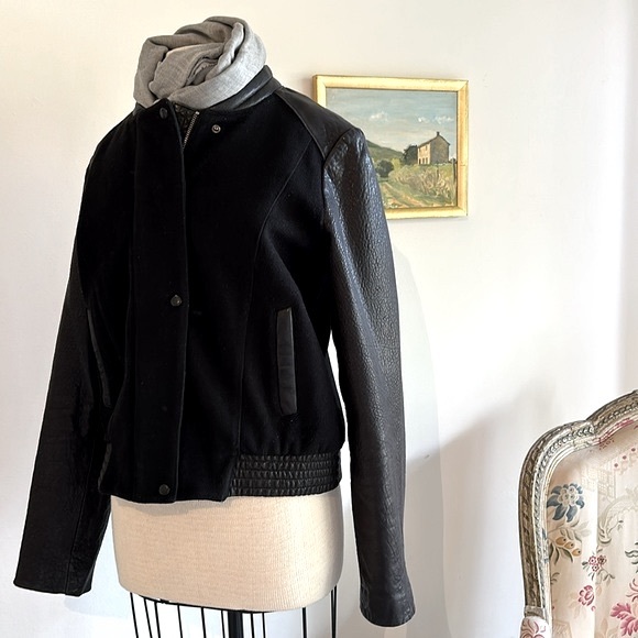 Cole Haan Leather/Wool/Cashmere Bomber Jacket with an Elegant Edge - Picture 4 of 11